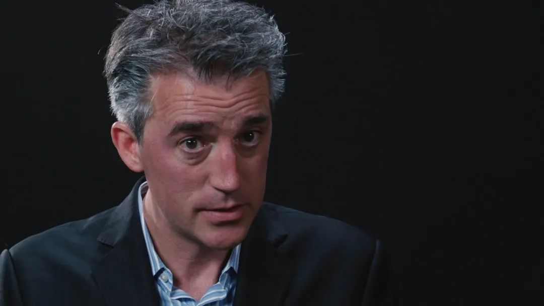 回顾苹果 AI 布局：迟到的王，迎接关键一战