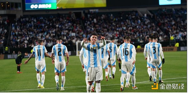 7261029 荣耀加冕激情共燃 4E携手阿根廷队共庆美洲杯夺冠