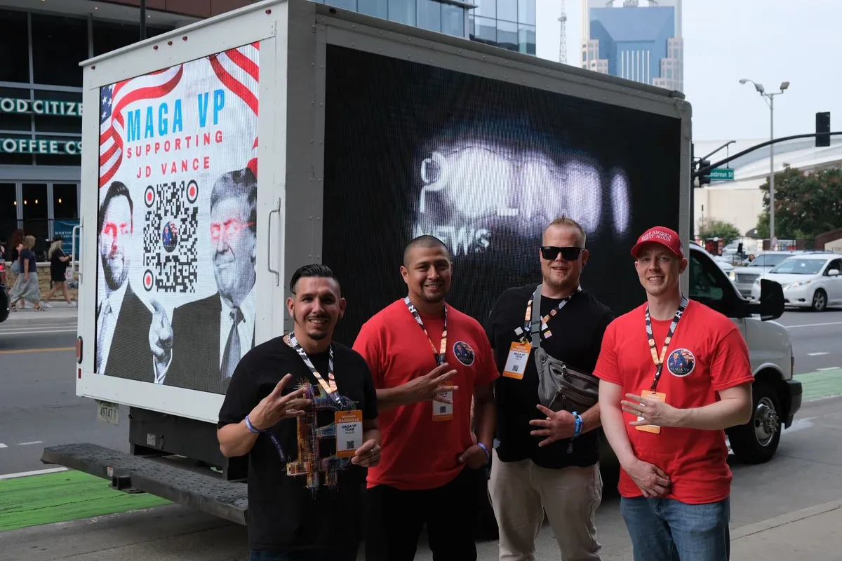 Bitcoin 2024大会首日:特朗普元素遍布会场,牛市气氛浓厚插图4 Bitcoin 2024大会首日:特朗普元素遍布会场,牛市气氛浓厚