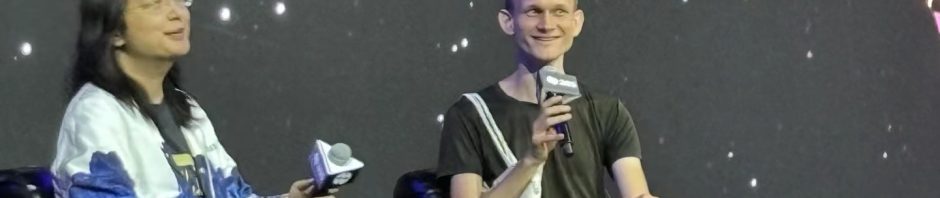 8月8日下午ABS（亚洲区块链峰会）V神和前台湾数位化大臣唐凤圆桌讨论缩略图